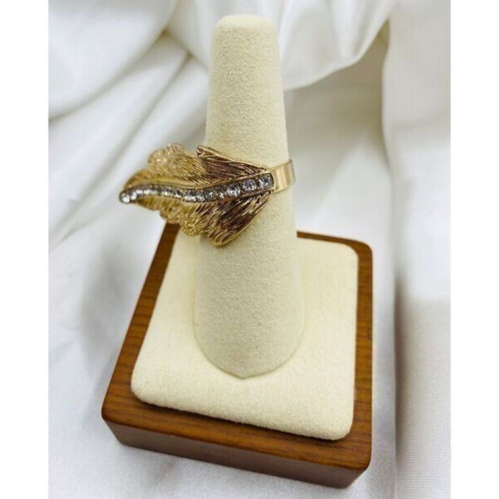 Vintage gold Tone Rhinestone Feather bold statement ring - Picture 2 of 6